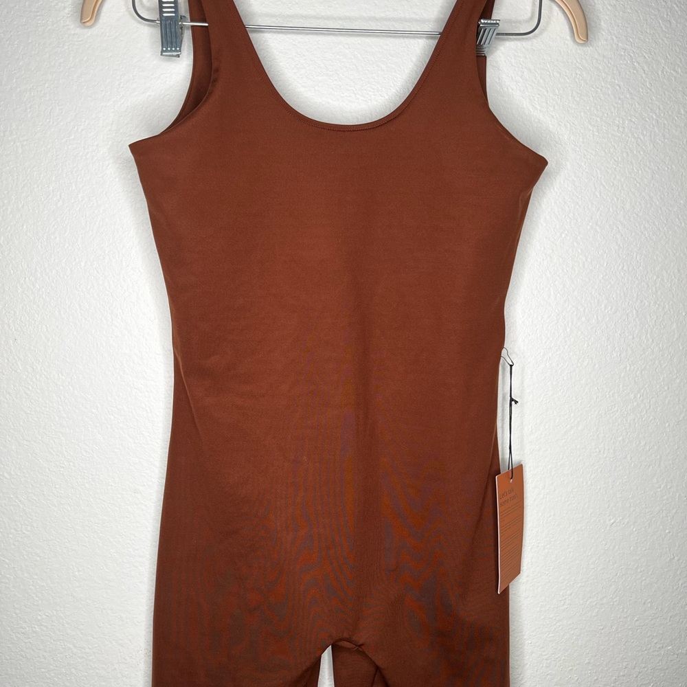 Girlfriend collective, deep brown, Onsie